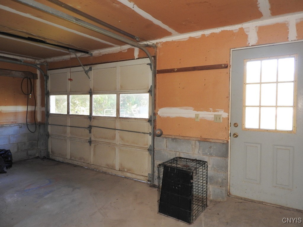 2848 Warners Road Camillus, NY 13031 - Photo 16 of 18