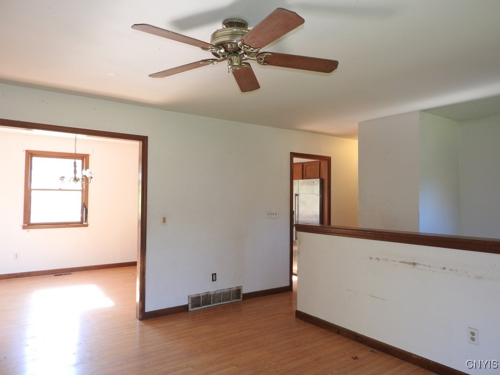 2848 Warners Road Camillus, NY 13031 - Photo 4 of 18