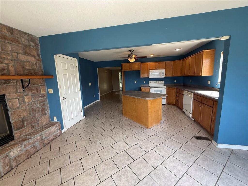 663 Golf Road Lexington, MO 64067 - Photo 9 of 19 Gallery Image 9