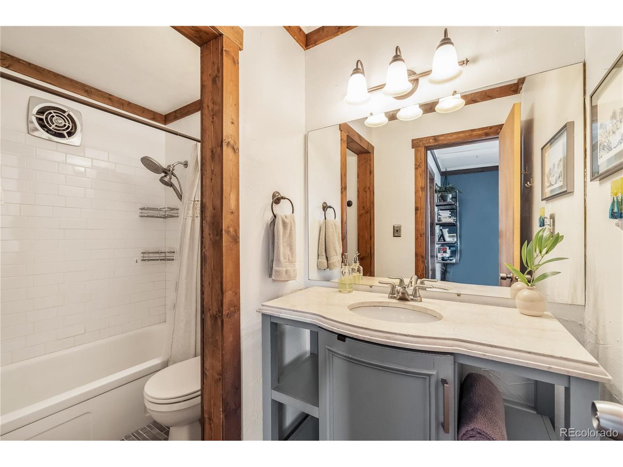 8032 Ryan Gulch Road, Unit 5 Silverthorne, CO 80498 - Photo 9 of 24 Gallery Image 9