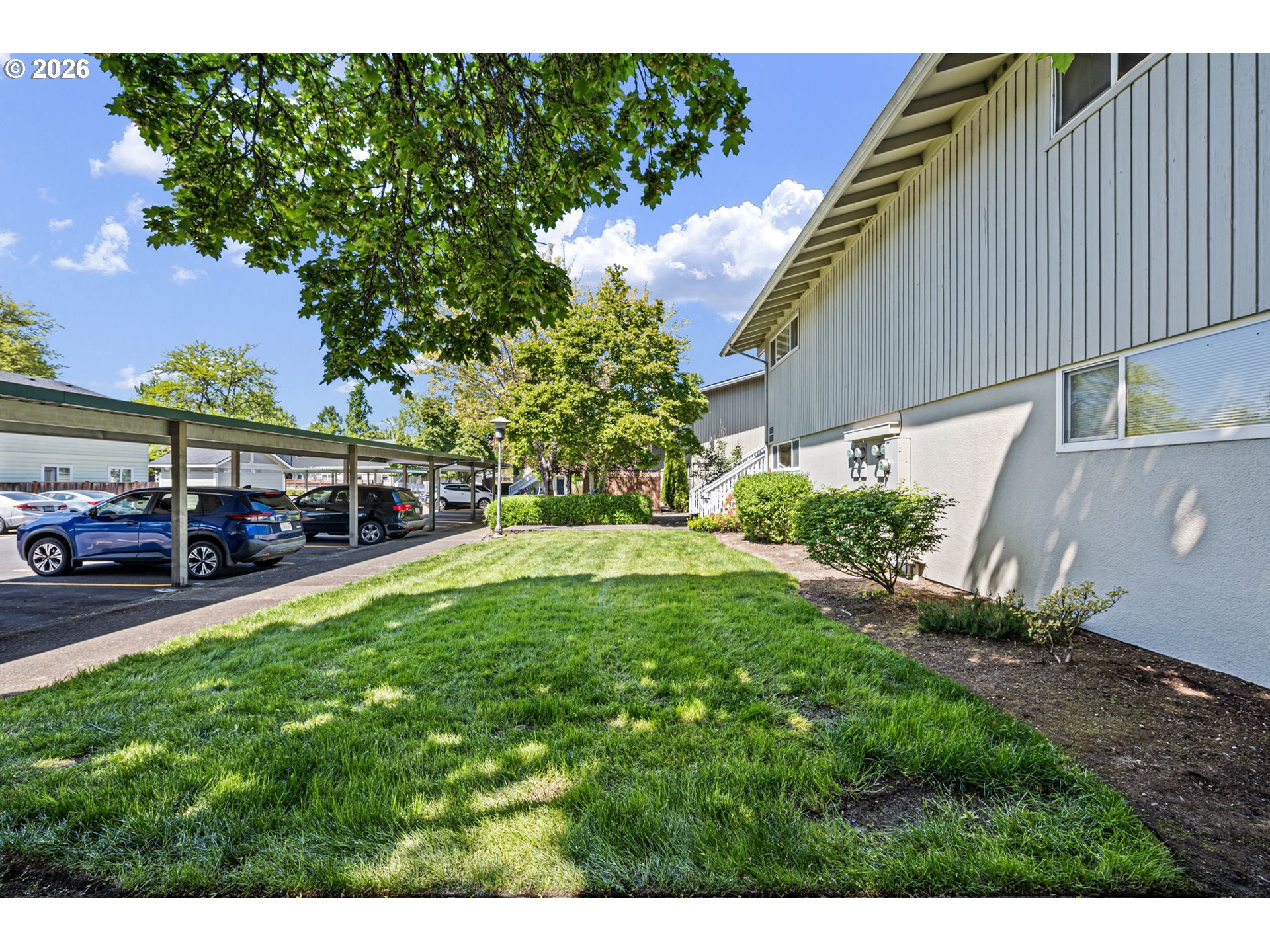 1619 Garfield Place Eugene, OR 97402 - Photo 20 of 24 Carport