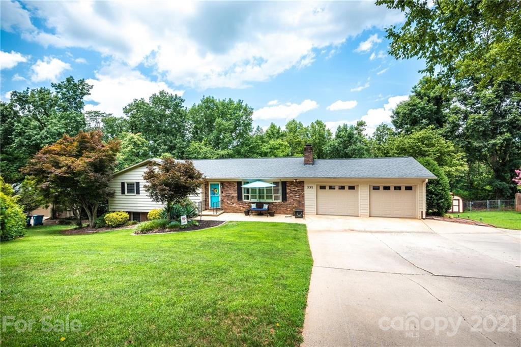 331 Skyline Road Hickory, NC 28601 - Photo 1 of 37 Gallery Image 1
