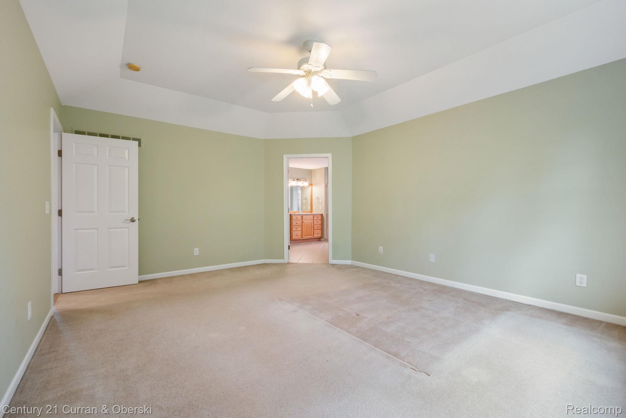 27852 Larson Lane Farmington, MI 48331 - Photo 41 of 75 40-web-or-mls-P2360946.jpg