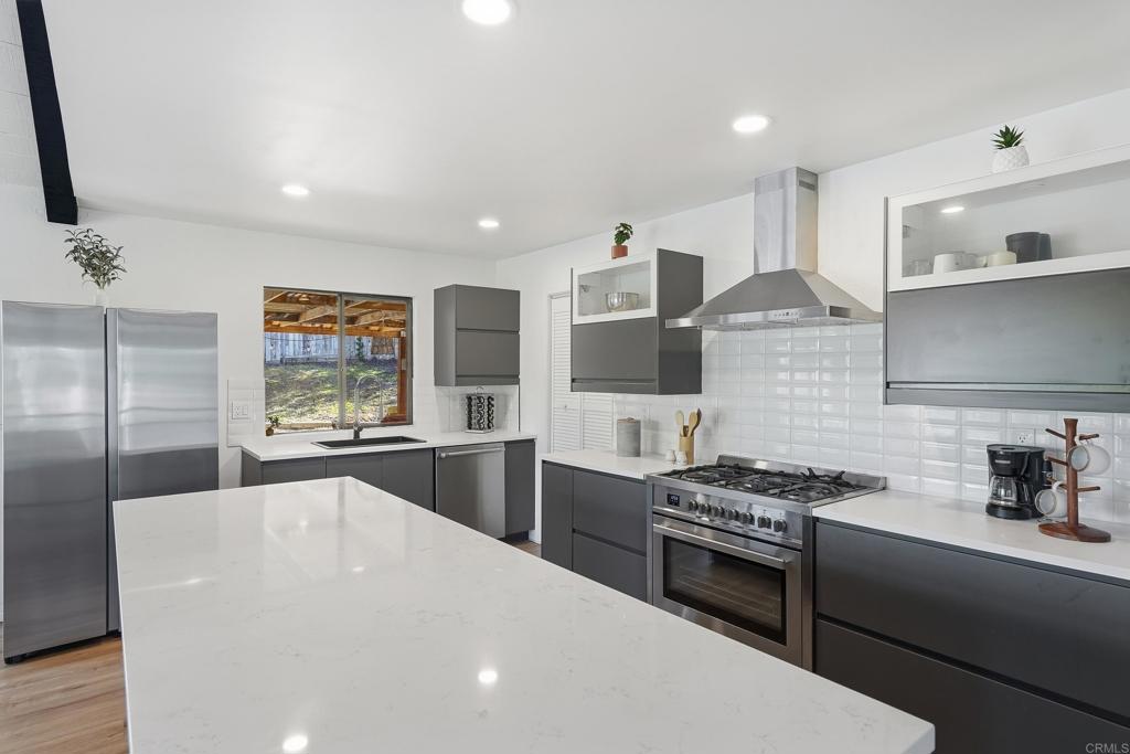 1003 Vía Unidos Fallbrook, CA 92028 - Photo 11 of 56