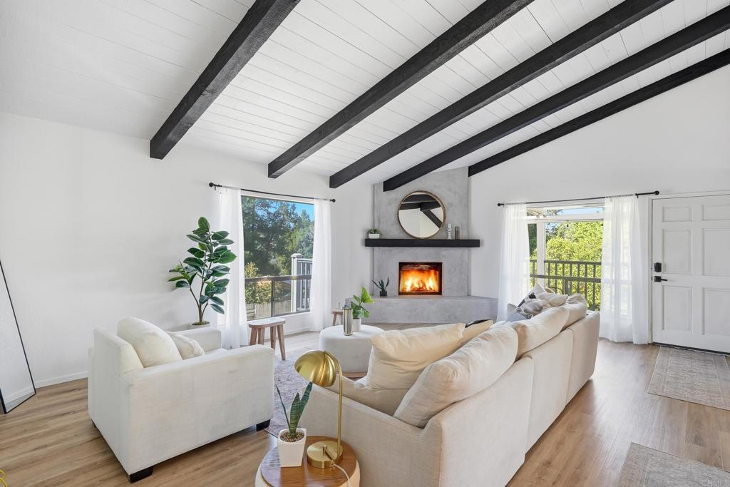 1003 Vía Unidos Fallbrook, CA 92028 - Photo 5 of 56