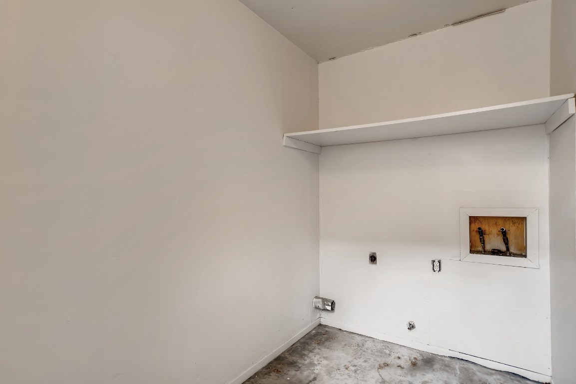 818 Sahara Avenue, Unit A Austin, TX 78745 - Photo 13 of 16 Washroom featuring