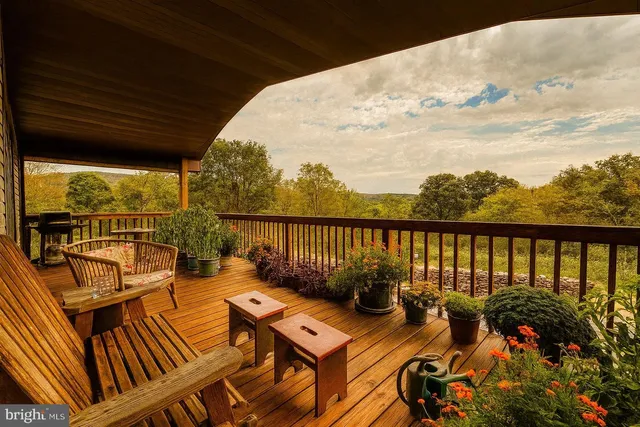 $339,900 | 16805 Jericho Ln Mount, Mount Savage, MD 21545