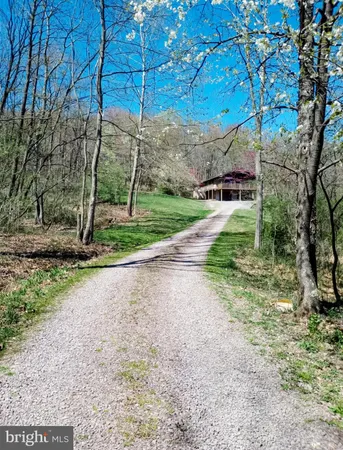 $325,000 | 16805 Jericho Ln Mount, Mount Savage, MD 21545