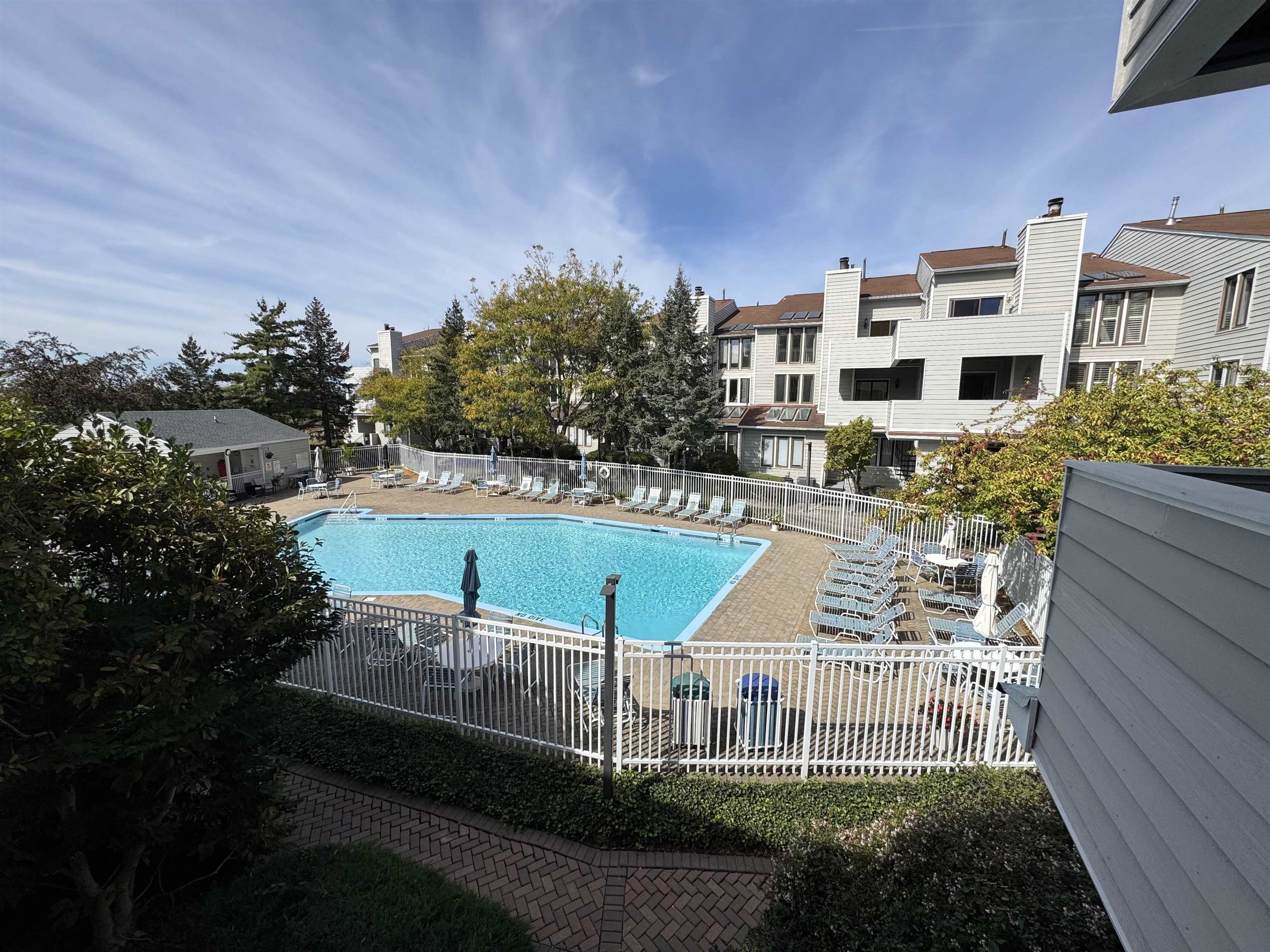 819 Topsail Lane Secaucus, NJ 07094 - Photo 15 of 26