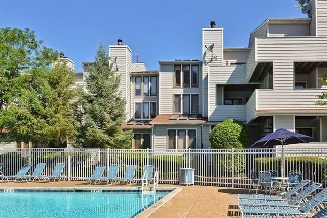 819 Topsail Lane Secaucus, NJ 07094 - Photo 16 of 26