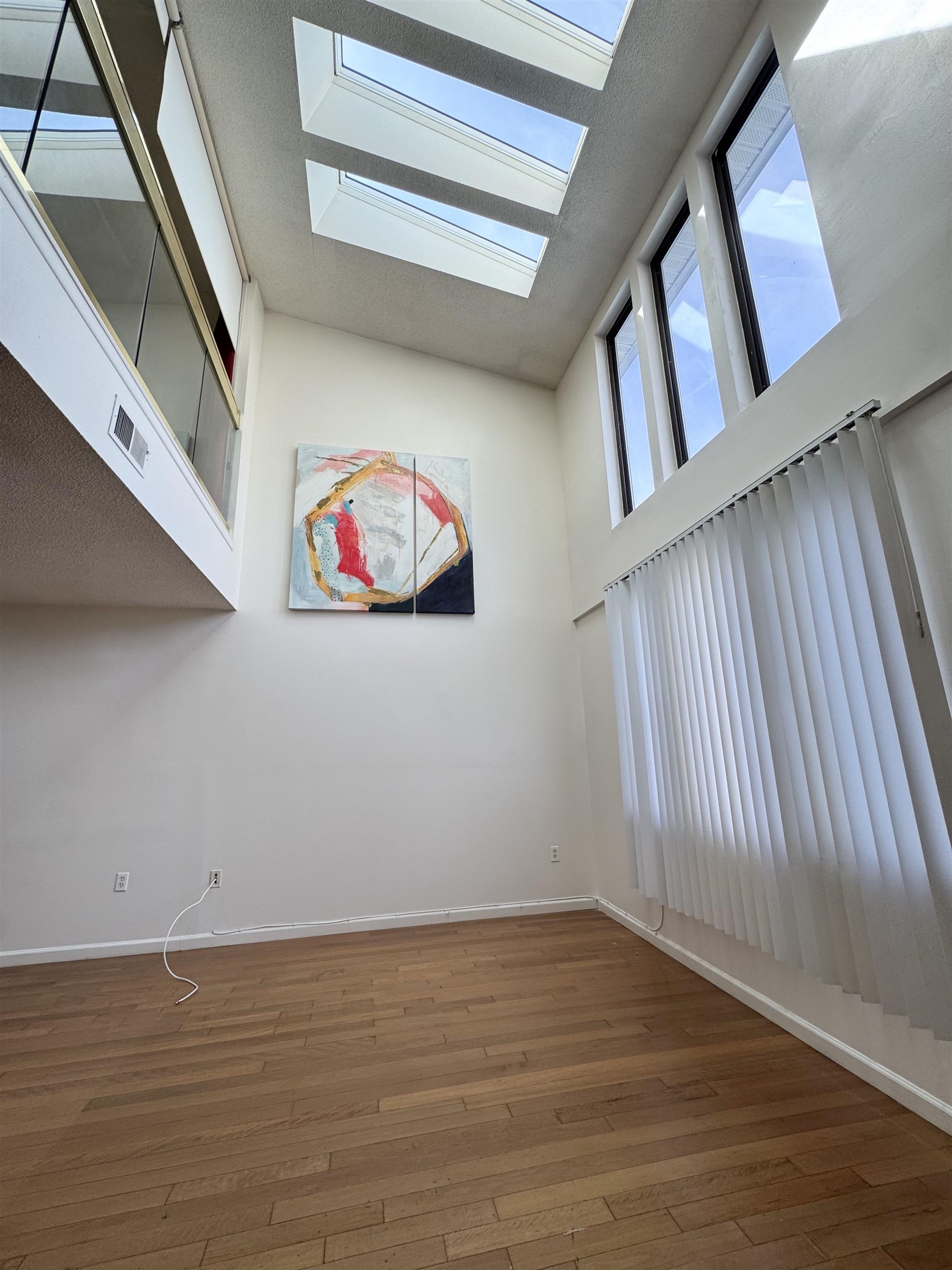 819 Topsail Lane Secaucus, NJ 07094 - Photo 4 of 26