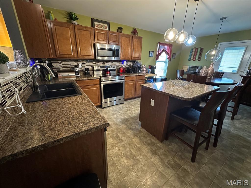 522 Rifle Ridge Drive Wentzville, MO 63385 - Photo 5 of 26