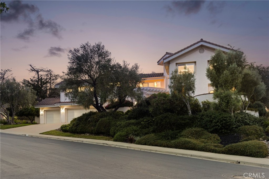 993 Las Palmas Way San Luis Obispo, CA 93401 - Photo 2 of 63