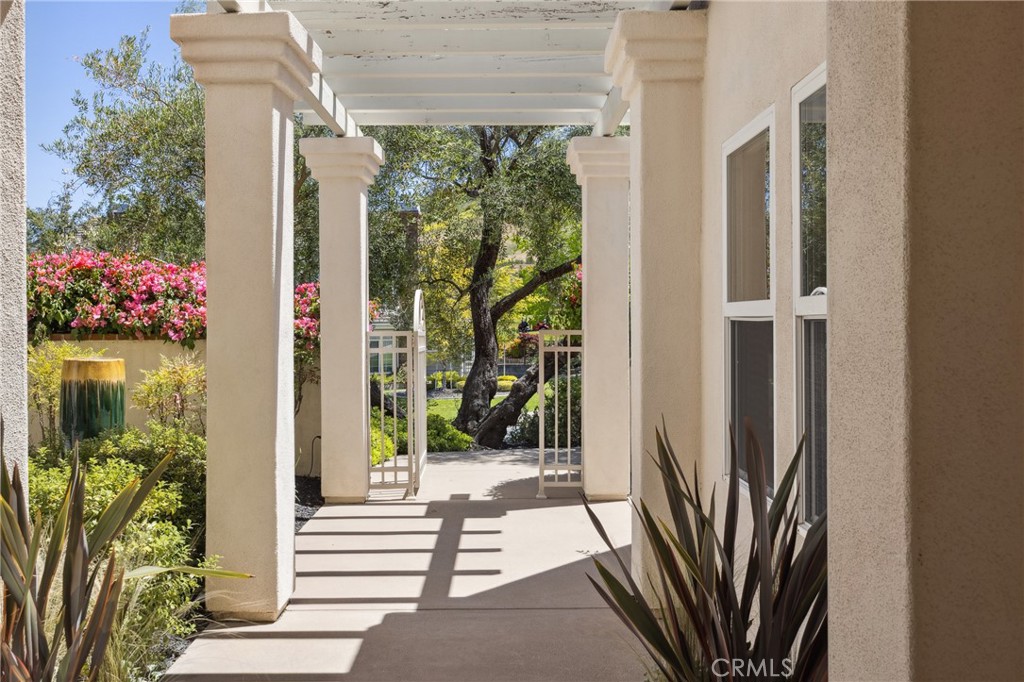 993 Las Palmas Way San Luis Obispo, CA 93401 - Photo 6 of 63 a view of a entryway door front of house