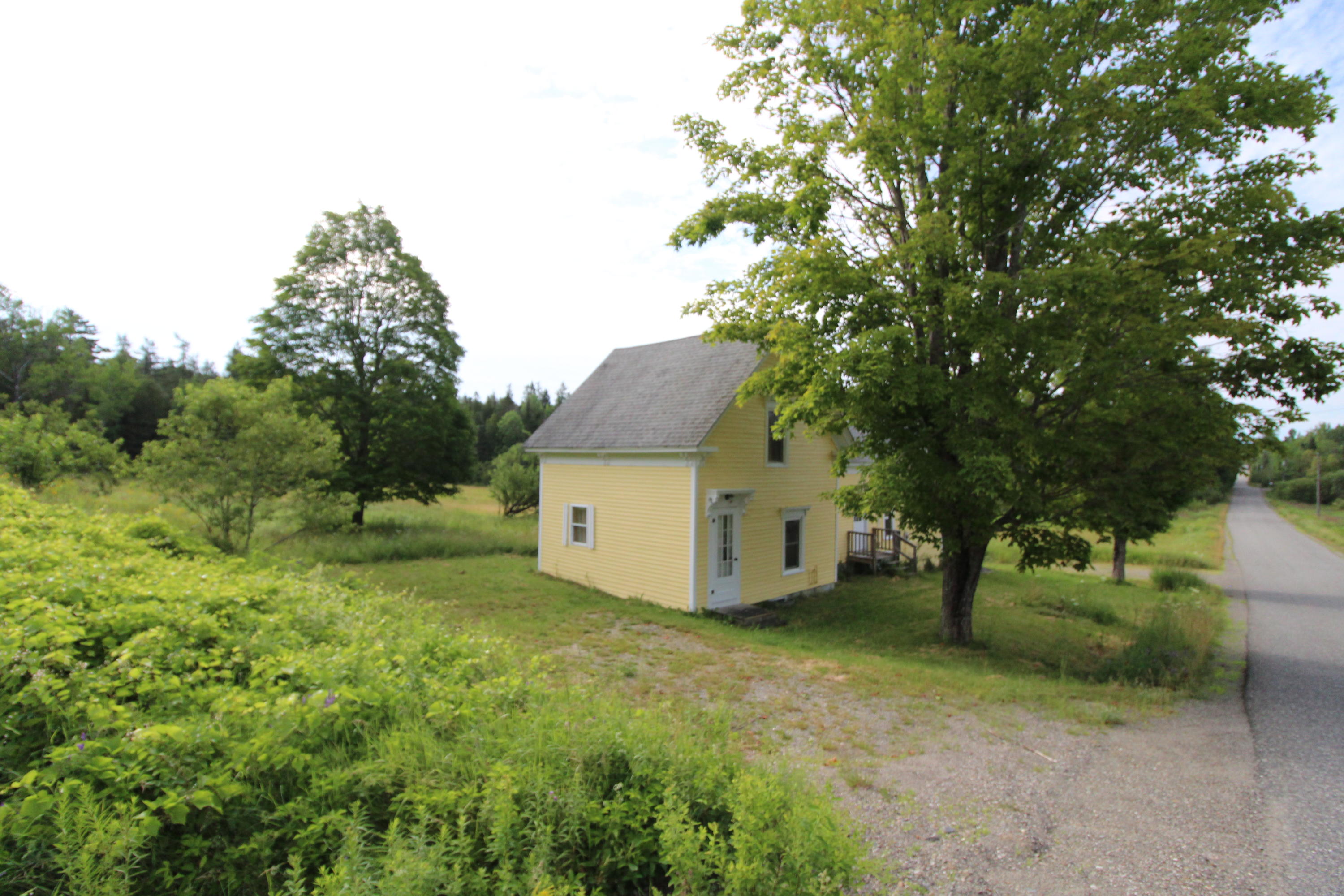 35 Smith Road Ellsworth, ME 04605 - Photo 5 of 32 IMG_0015