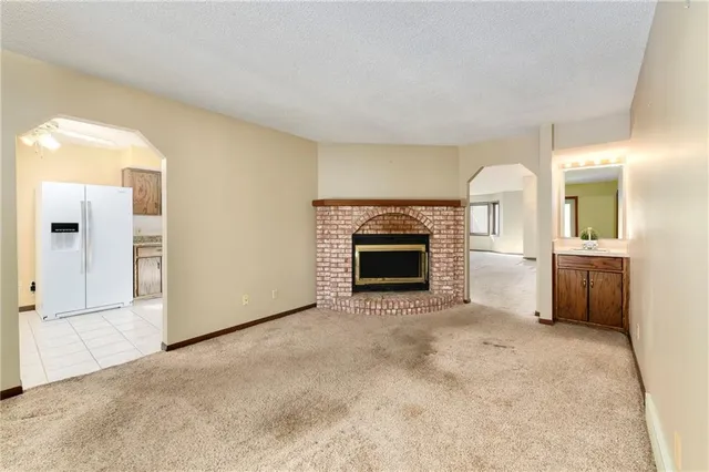 $325,000 | 3431 Tudor Drive, Leavenworth, KS 66048