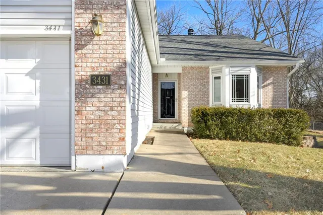 $325,000 | 3431 Tudor Drive, Leavenworth, KS 66048