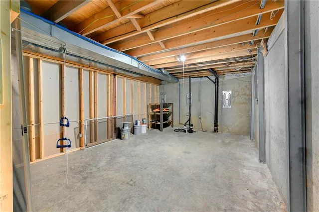 $325,000 | 3431 Tudor Drive, Leavenworth, KS 66048