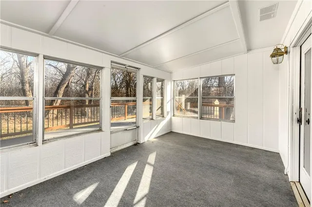 $325,000 | 3431 Tudor Drive, Leavenworth, KS 66048