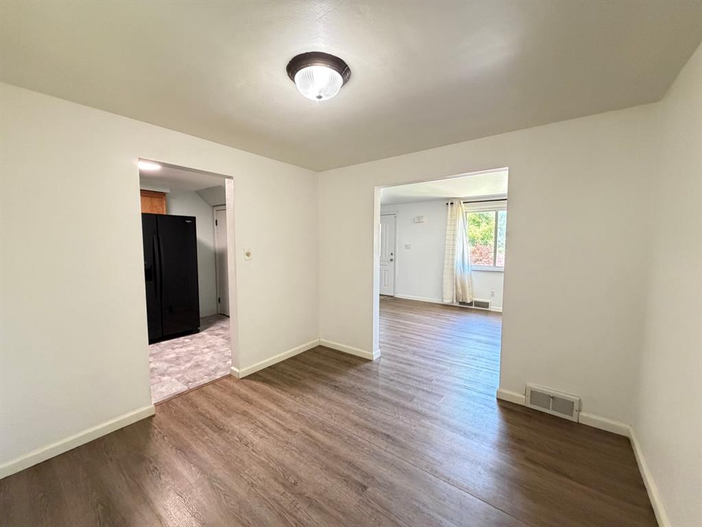 426 Hochberg Road Pittsburgh, PA 15235 - Photo 5 of 16 Gallery Image 5