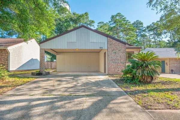 $298,000 | 205 Bartonwood Court, Niceville, FL 32578