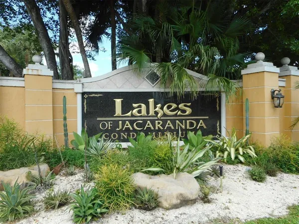 $2,000 | 10773 Cleary Boulevard, Unit 307, Plantation, FL 33324
