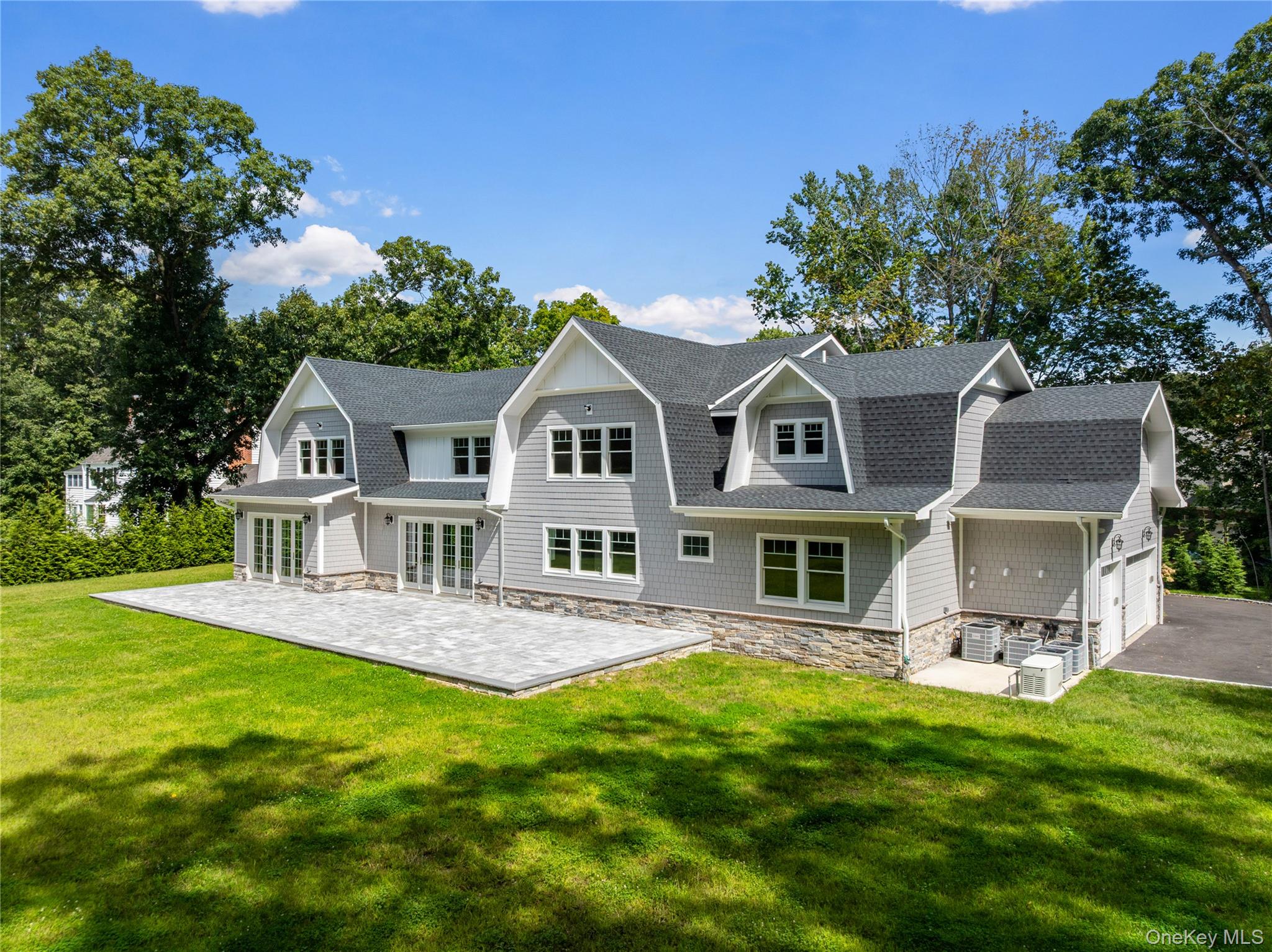 541 Split Rock Road Syosset, NY 11791 - Photo 3 of 27 Gallery Image 3