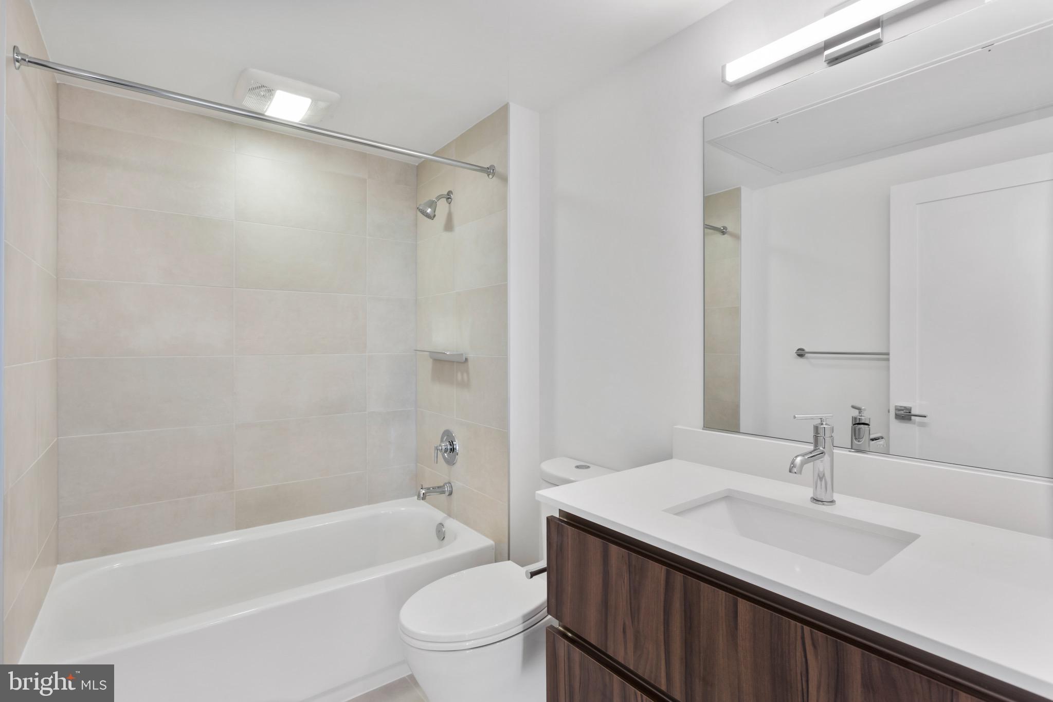 37 L Street Southeast, Unit 502 Washington, DC 20003 - Photo 19 of 20