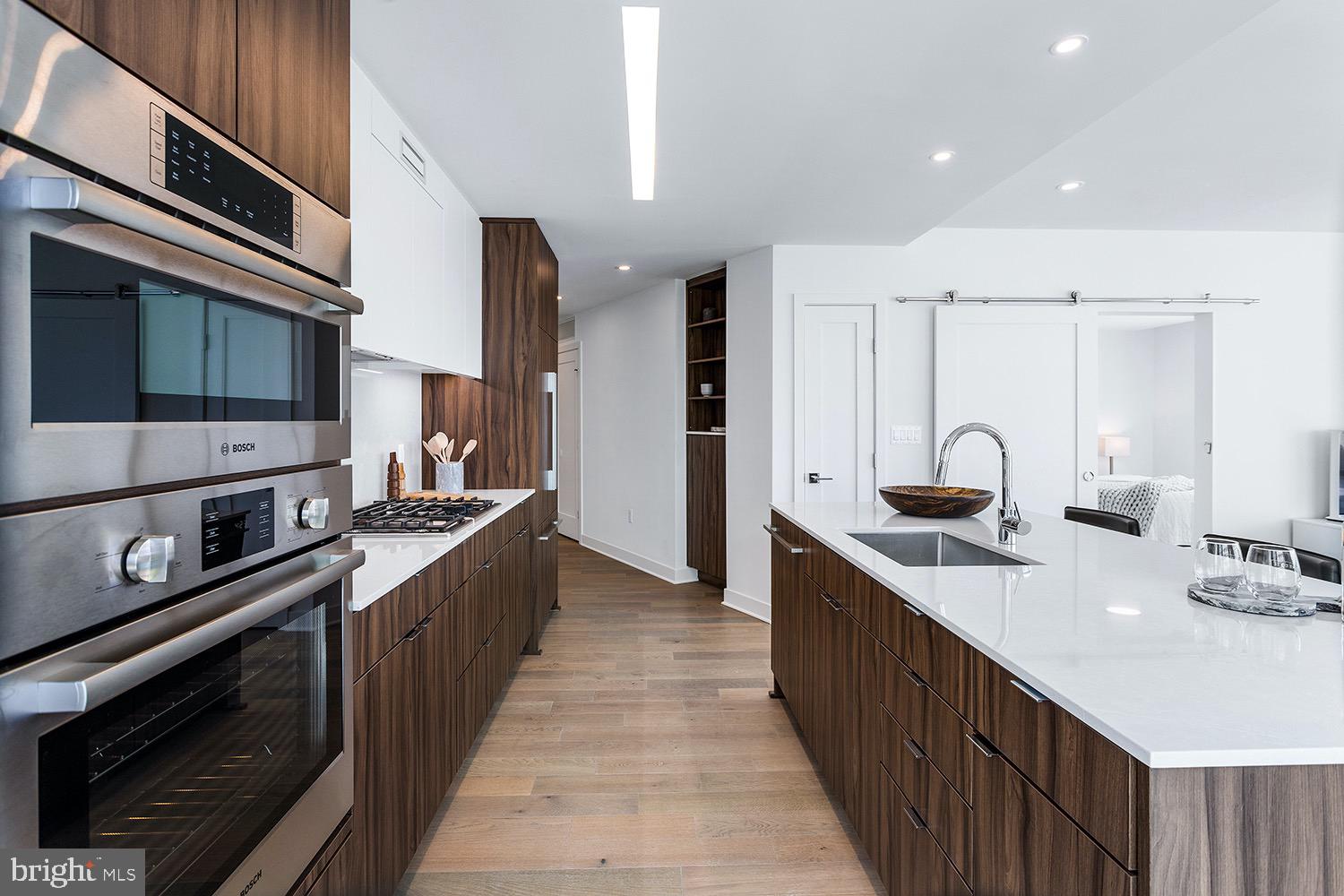 37 L Street Southeast, Unit 502 Washington, DC 20003 - Photo 4 of 20