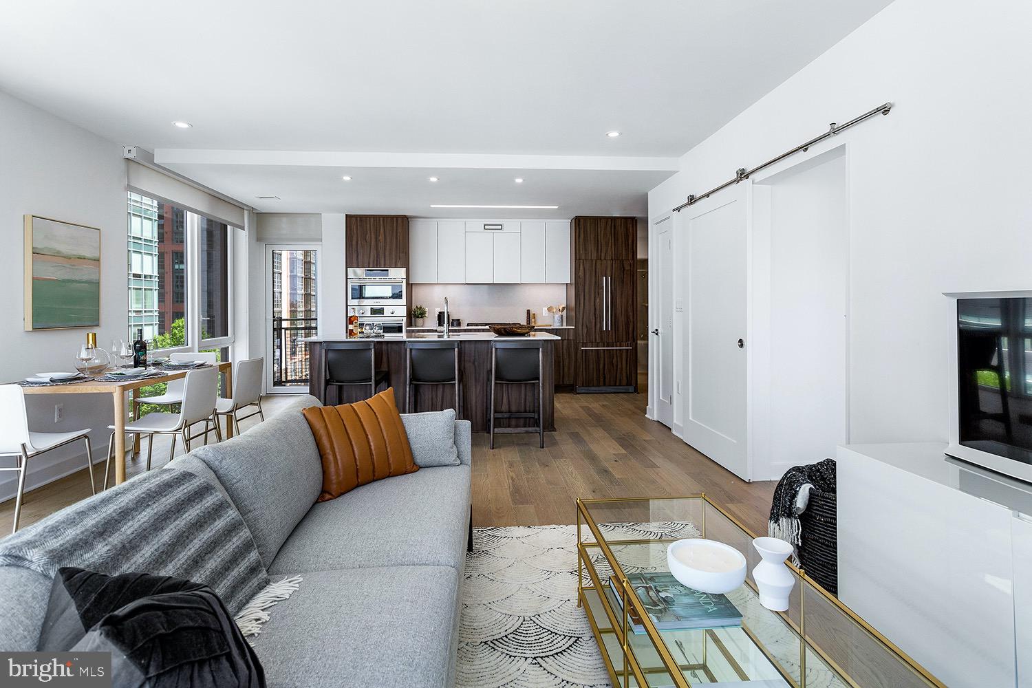 37 L Street Southeast, Unit 502 Washington, DC 20003 - Photo 7 of 20