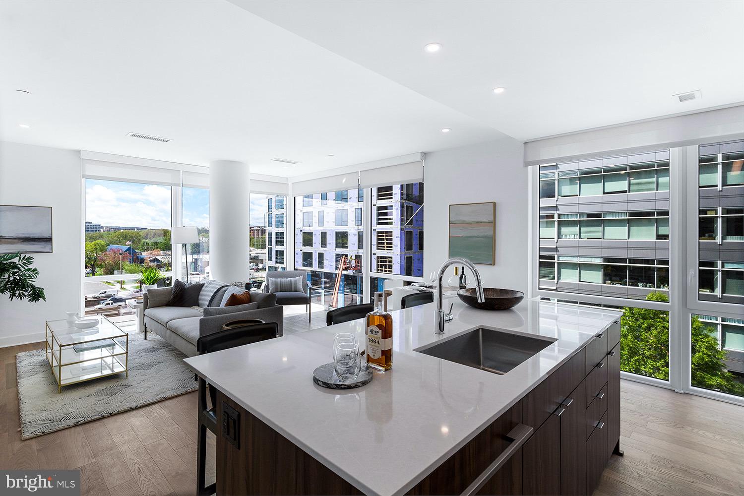 37 L Street Southeast, Unit 502 Washington, DC 20003 - Photo 8 of 20