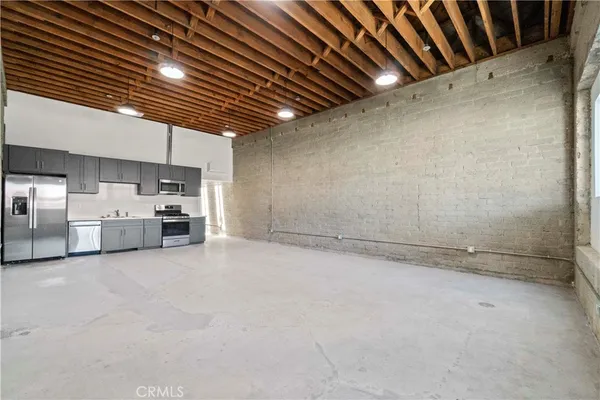 $2,495 | 1901 South Pacific Avenue, Unit 5, San Pedro, CA 90731