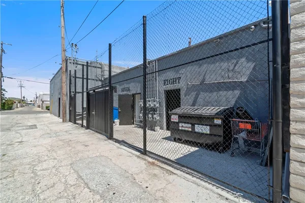 $2,495 | 1901 South Pacific Avenue, Unit 5, San Pedro, CA 90731