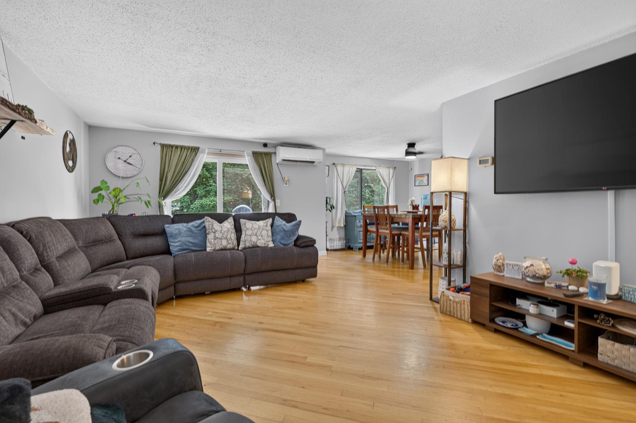 94 Indian Rock Road Merrimack, NH 03054 - Photo 3 of 42 Gallery Image 3