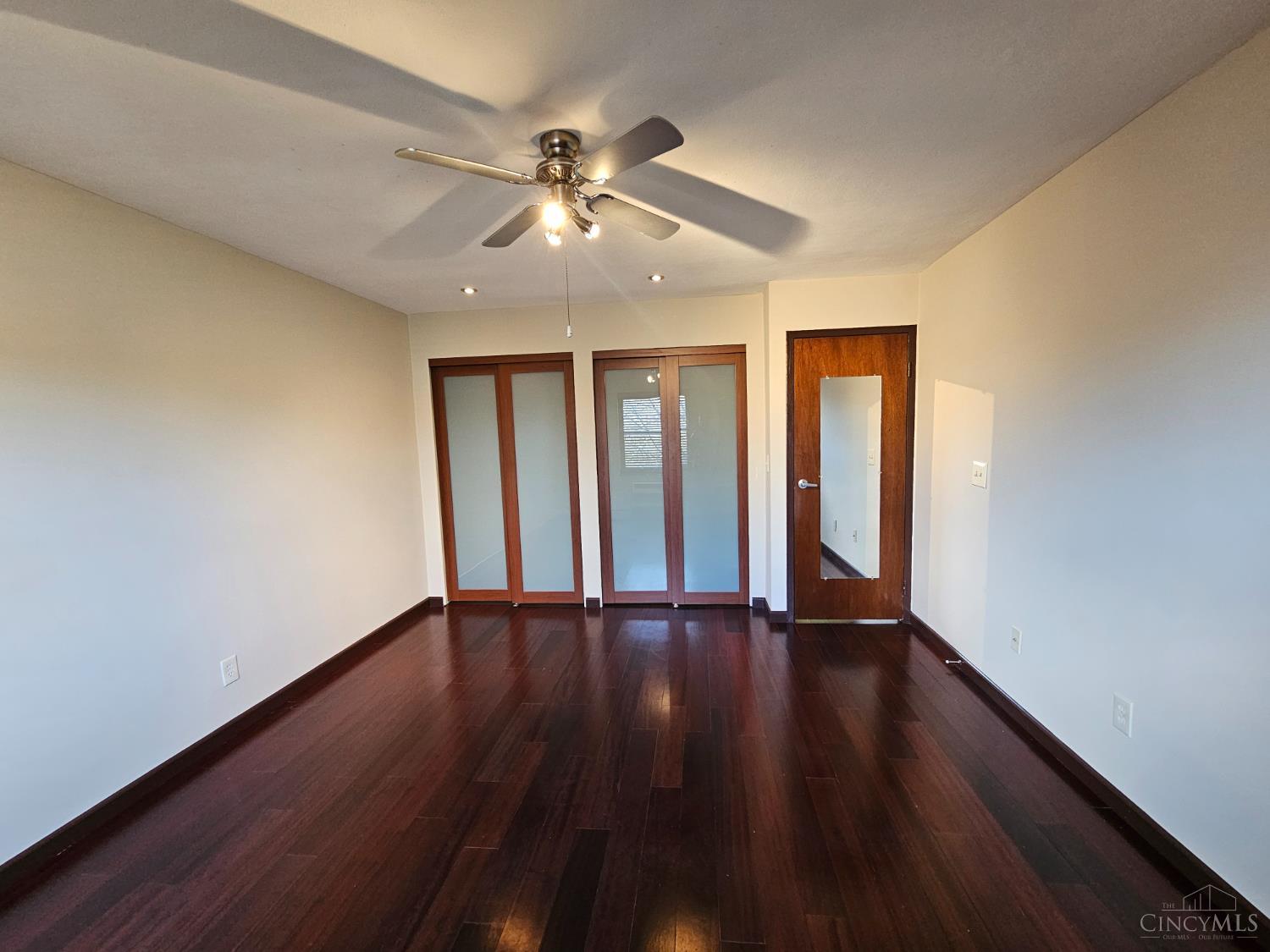 1815 William Howard Taft Road, Unit 507 Cincinnati, OH 45206 - Photo 14 of 28