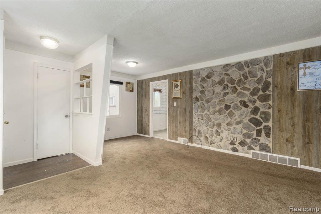 29881 Brooklane Street Inkster, MI 48141 - Photo 7 of 21