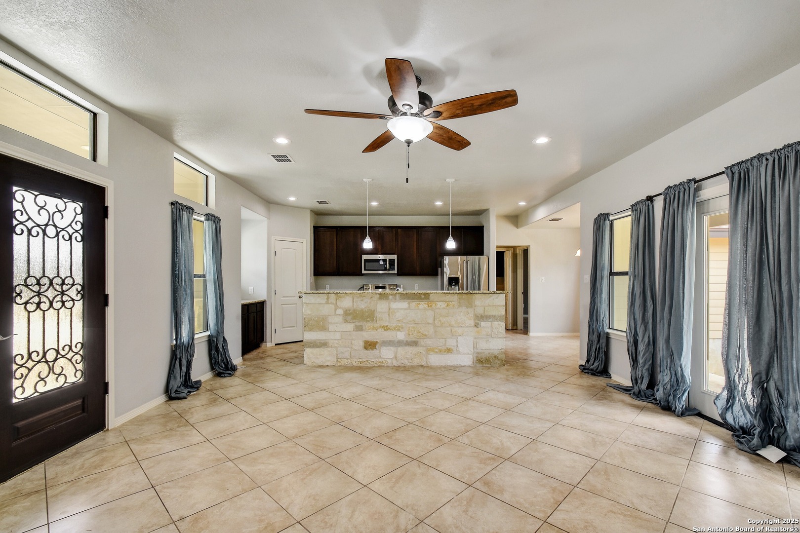 1010 Persimmon Pass Fischer, TX 78623 - Photo 6 of 26