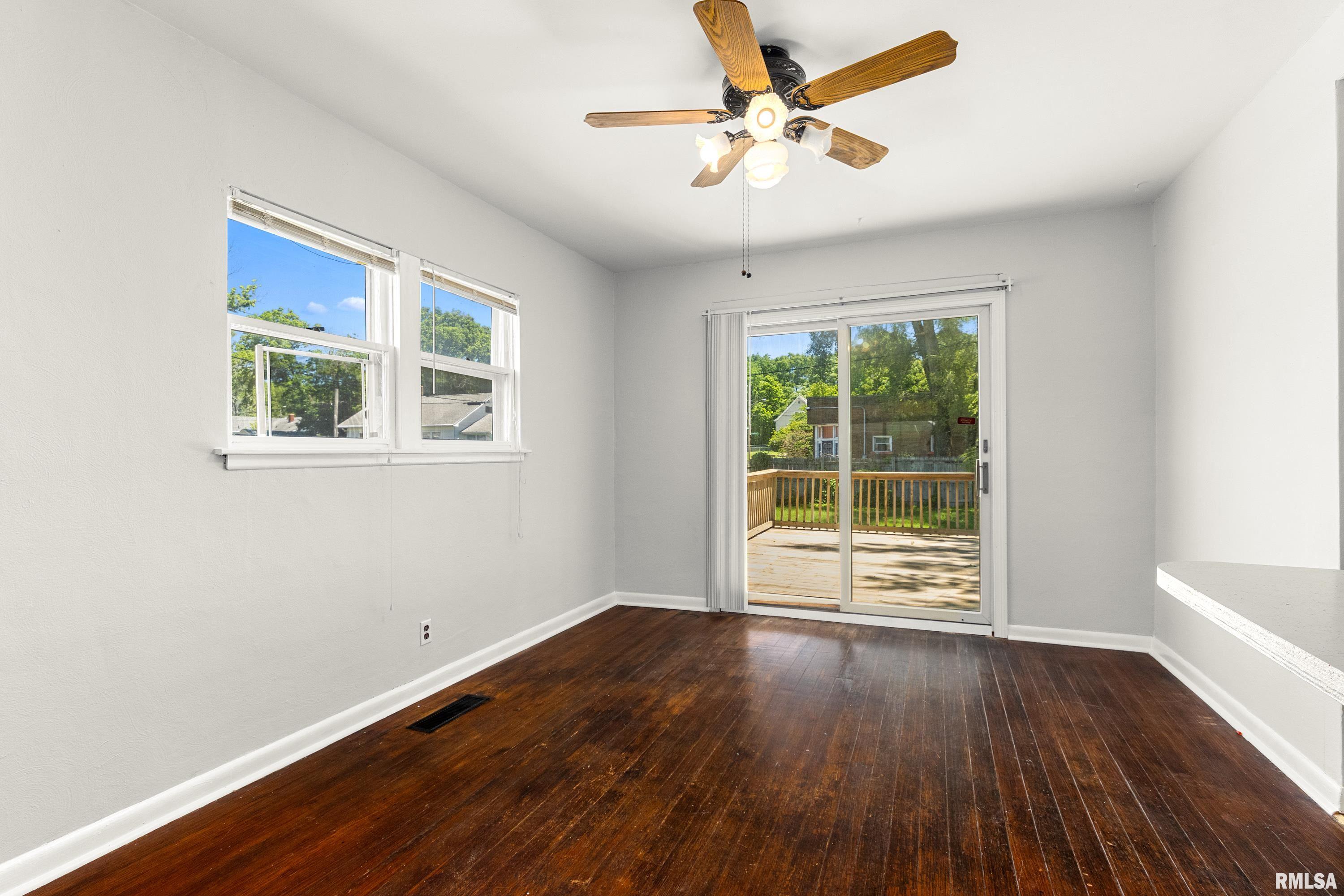 2638 North Prospect Road Peoria, IL 61603 - Photo 11 of 31 Gallery Image 11