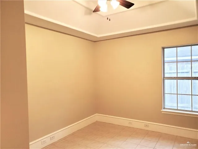 $1,950 | 504 East Wisteria Avenue, McAllen, TX 78504