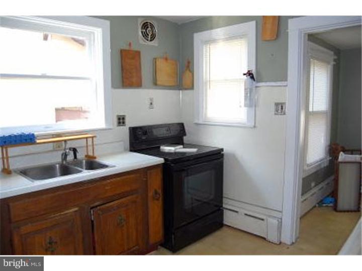 1623 March Street Reading, PA 19607 - Photo 8 of 13 Kitchen