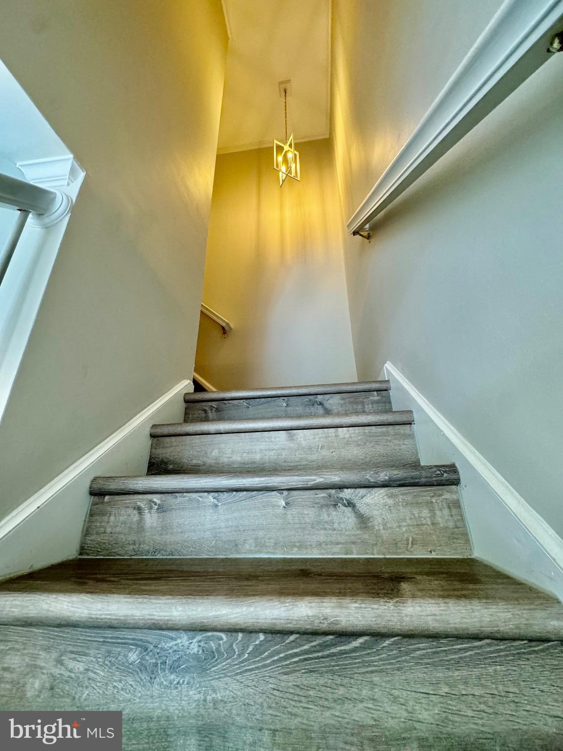 280 American Eagle Way, Unit 2806 Rehoboth Beach, DE 19971 - Photo 34 of 41 a view of a staircase