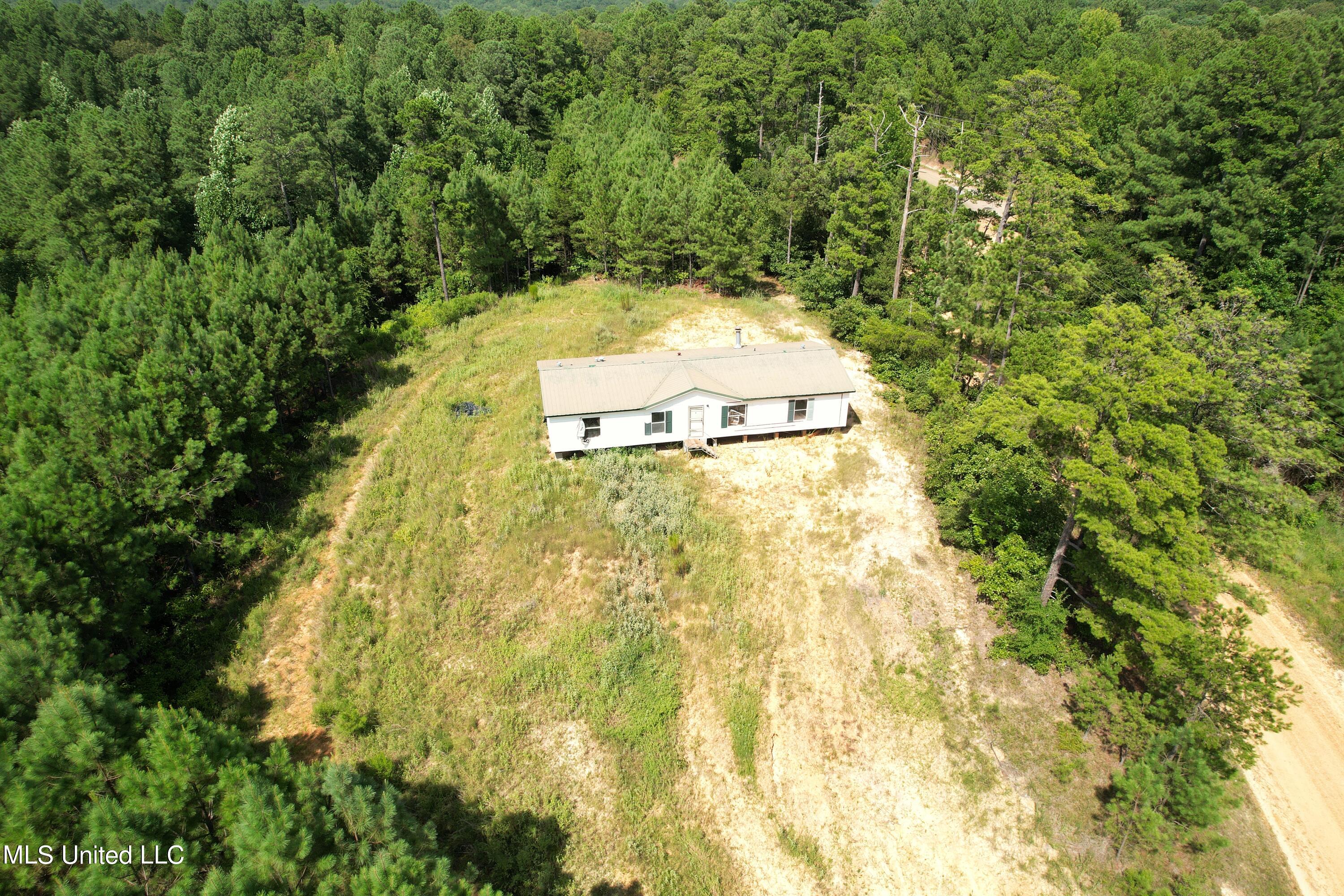 1832 Fort Hill Road Grenada, MS 38901 - Photo 31 of 41 DJI_0755 (3)