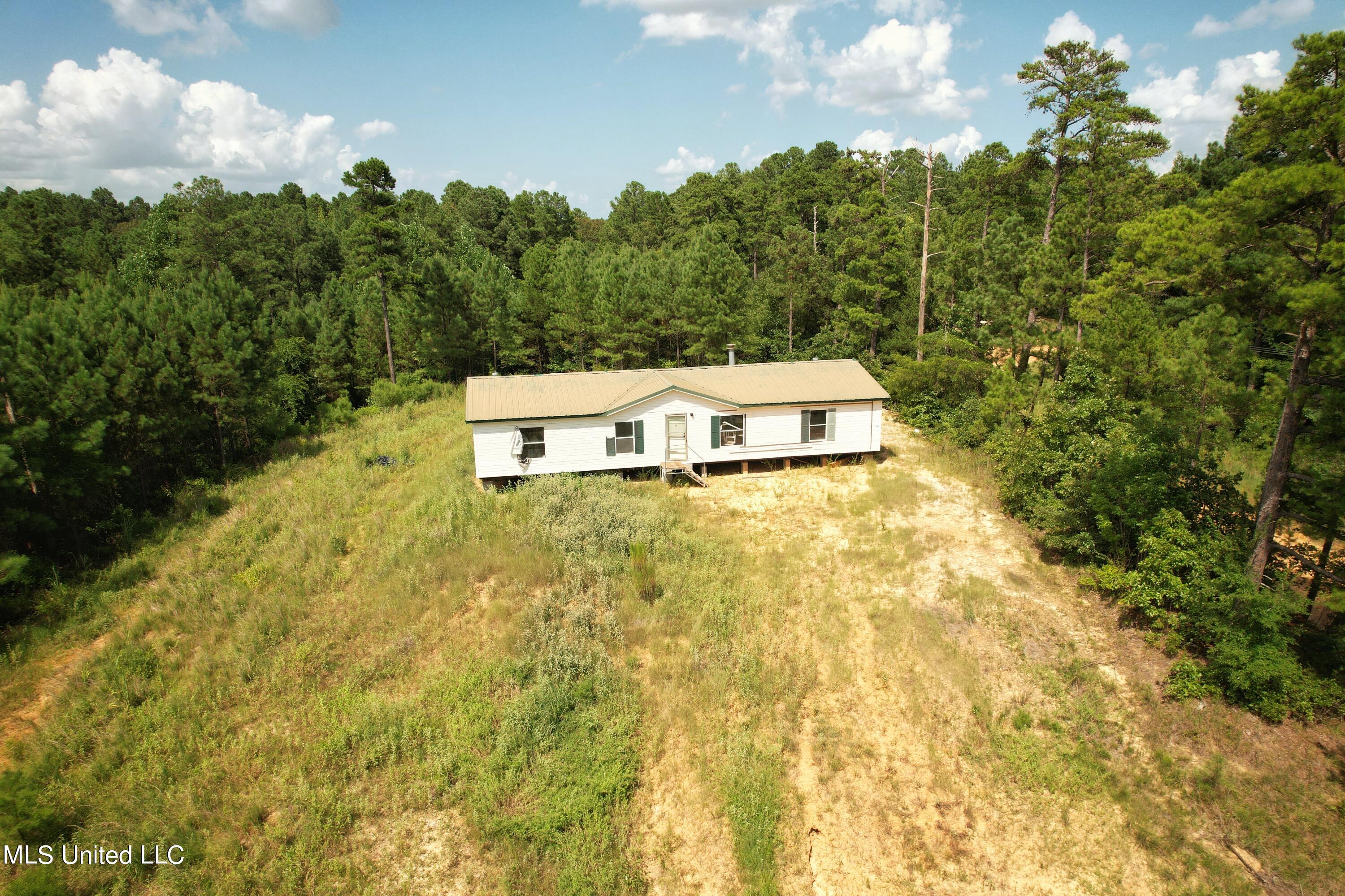 1832 Fort Hill Road Grenada, MS 38901 - Photo 32 of 41 DJI_0741 (3)