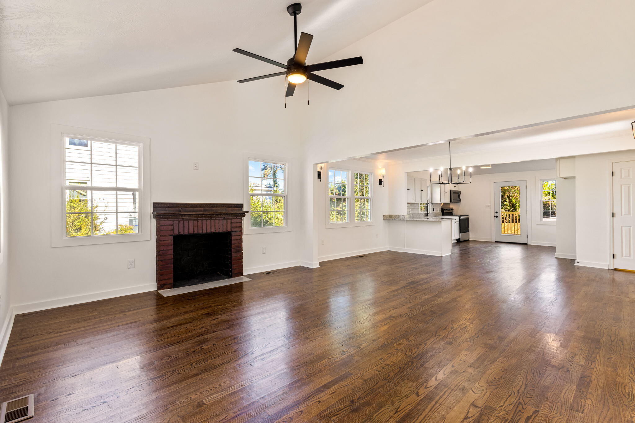 812 Russell Street Augusta, GA 30904 - Photo 15 of 53 15-web-or-mls-812 Russell Street-28