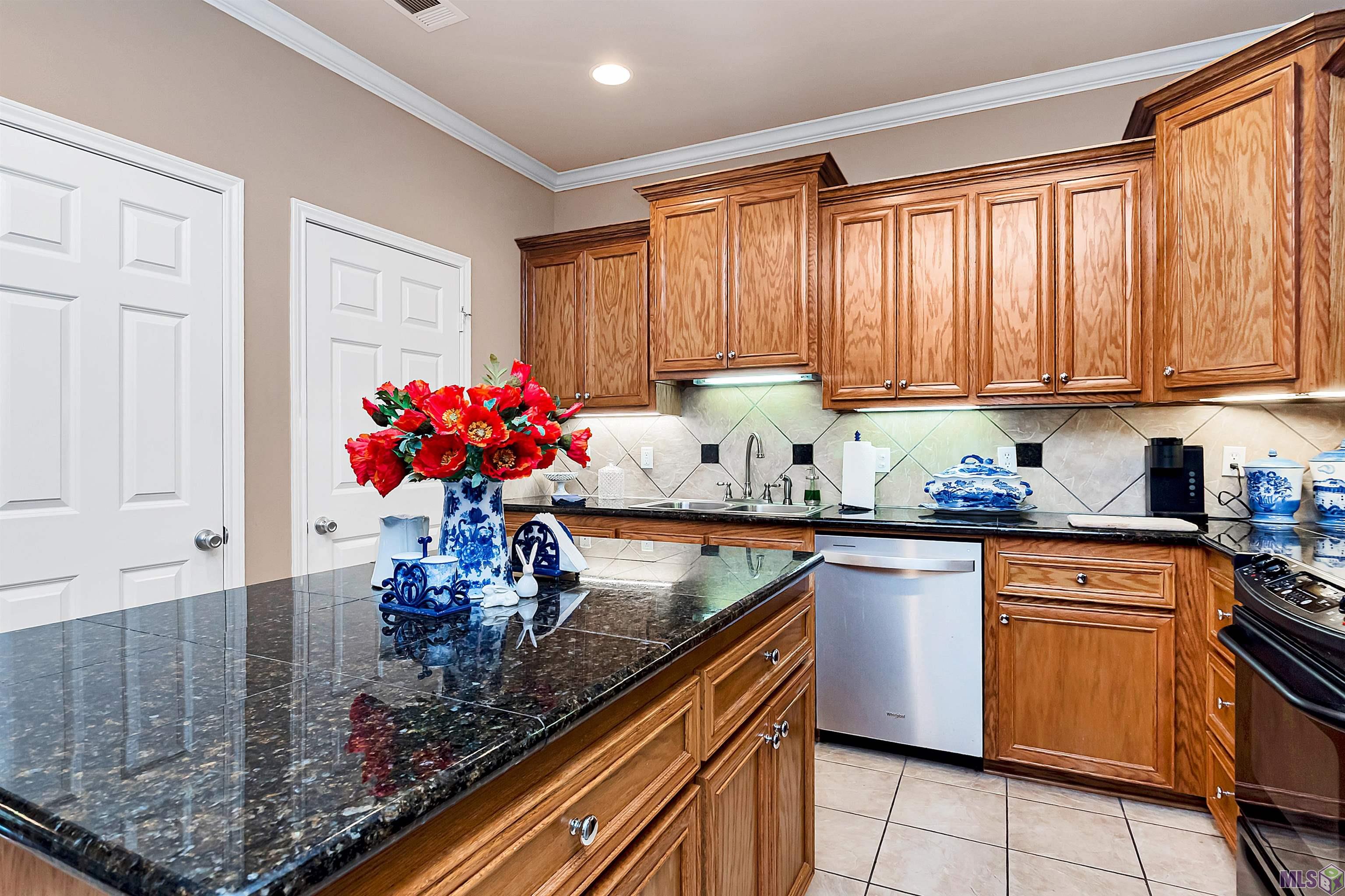 11510 Southfork Avenue, Unit 38 Baton Rouge, LA 70816 - Photo 9 of 16