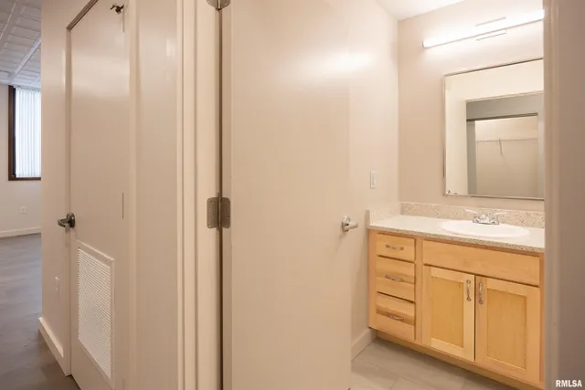 $1,425 | 509 9th Street, Unit 307, De Witt, IA 52742