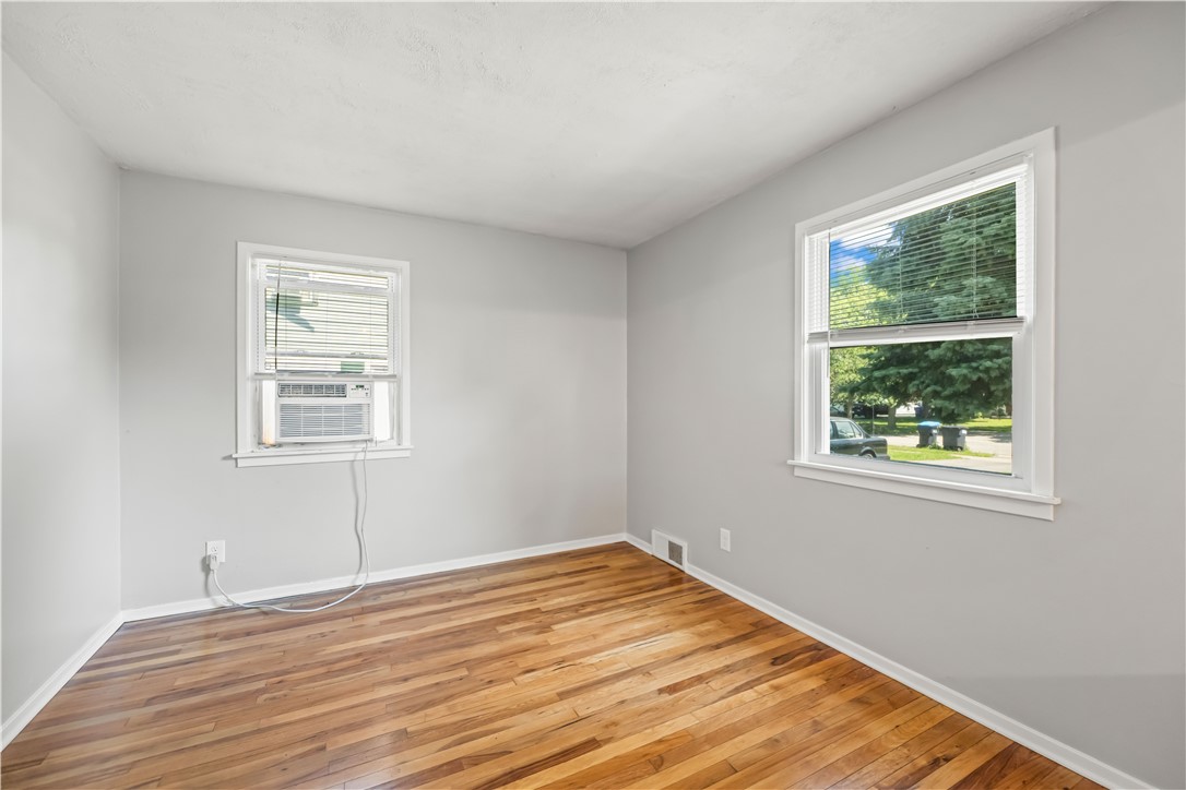 153 Greenfield Road Greece, NY 14626 - Photo 7 of 24