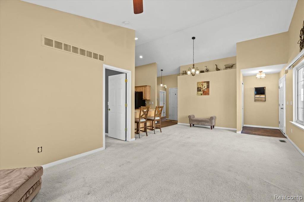 26037 Mariners Point Chesterfield, MI 48051 - Photo 5 of 31