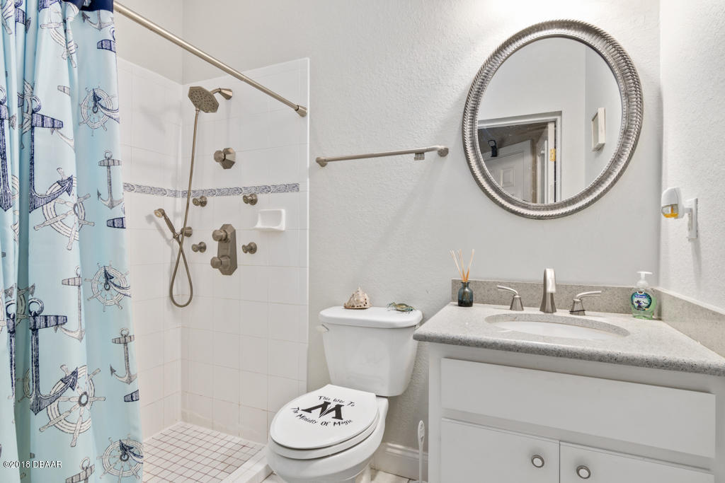4575 Acorn Way Edgewater, FL 32141 - Photo 21 of 28 Bath 3-3