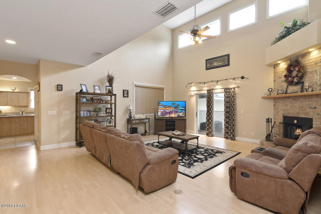 4575 Acorn Way Edgewater, FL 32141 - Photo 4 of 28 Family Room 1A-3